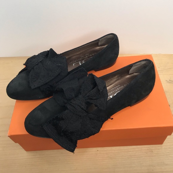 Attilio Giusti Leombruni Black Loafers with Bow - Picture 1 of 5